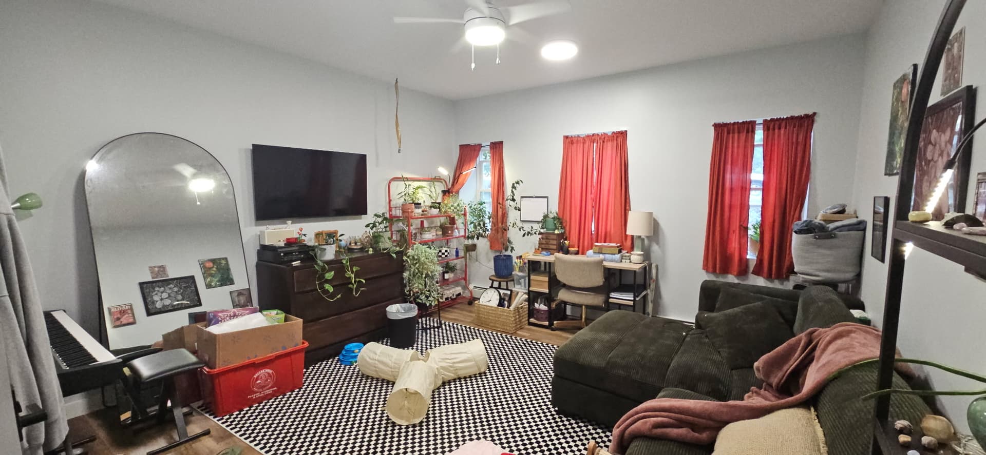 23 E Clinton St. — 1R